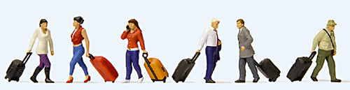 Preiser 10640 HO Scale Walking Travelers w/Rolling Suitcases