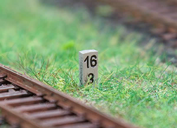 Faller 180952 HO Scale Concrete Mileposts (Hectometer Posts) -- pkg(10)