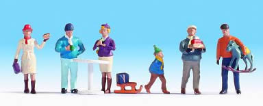 Noch 15926 HO Scale Christmas Market Figures -- pkg(6)