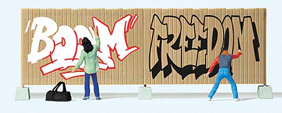 Preiser 10334 HO Scale Graffiti Artists 2 Figures & Fence
