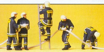 Preiser 10485 HO Scale Unpainted Figure Set -- Putting out Fire pkg(5)