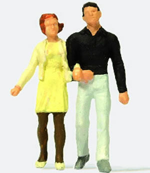Preiser 28111 HO Scale Couple Walking