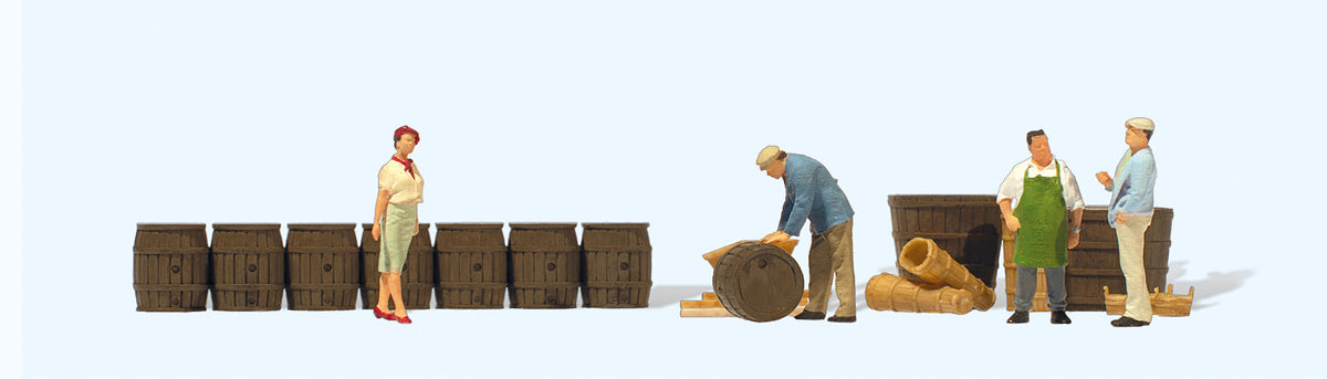 Preiser 10781 HO Scale On the Vineyard Farm Figure Set