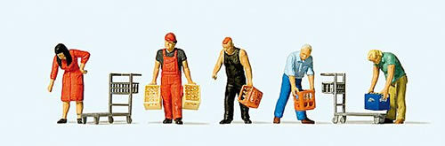 Preiser 10656 HO Scale At the Cash-and-Carry Beverage Store -- pkg(5)