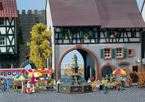 Faller 272574 N Scale Fountain -- With Statue, Four Jets and "Water" Surface