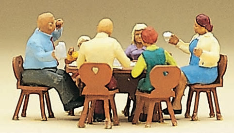 Preiser 10282 HO Scale Pedestrians -- Family Sitting in Garden