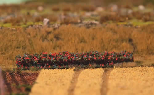 Faller 181235 All Scale Premium Hedge -- Red Blossoms 2-1/2 x 9/16 x 1/2" 10 x 1.5 x 1.2cm