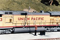 American Limited Models 5200 HO Scale Snyder Diesel Fuel Crane - Kit -- pkg(2)