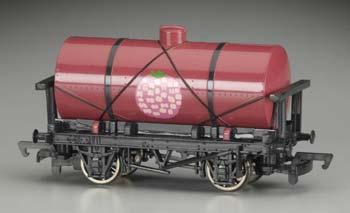 Bachmann 77033 HO Scale Thomas & Friends(TM) Rolling Stock -- Raspberry Syrup Tanker