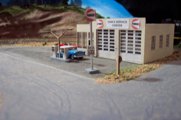 Osborn Models 1045 Ho Gas Station