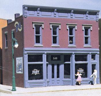 Design Preservation Models 10200 HO Scale Woodland Scenics DPM Landmark Structures(R) Kit -- Robert's Dry Goods - 4-1/2 x 3-3/4" 11.5 x 9.5cm