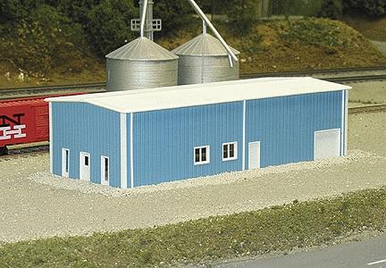 Pikestuff 8003 N Scale Pre-Fabricated Warehouse -- 30' x 80' (blue)