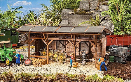 Pola 331088 G Scale Machine Shed -- Weathered Kit - 17-5/8 x 9-1/2 x 8-1/16" 44.7 x 24.2 x 20.5cm