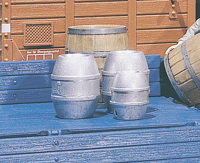 Pola 333202 G Scale Beer Barrel -- pkg(4)