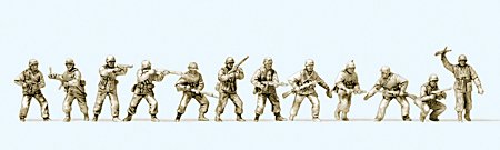 Preiser 72551 1/72 Unpainted German Reich Infantry Riflemen in Battle Winter Dress 1943-45 (12) (Kit)