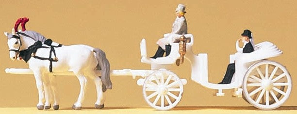 Preiser 79479 N Horse Drawn Open White Coach w/Rider, Bride & Groom
