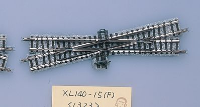 TomyTec 1323 N Scale 15 Degree Crossing XL140-15 - Fine Track -- Left Hand 5-1/2" 140mm Straight Length