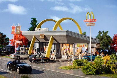 Vollmer 43634 HO Scale McDonald's Restaurant w/McDrive -- Kit - 6-15/16 x 6-1/4 x 3-7/8 17.6 x 15.8 x 9.8cm