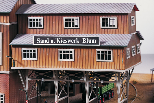 Piko 61123 HO Scale Sand Works Loading Bridge Kit