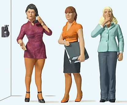 Preiser 44922 G Scale In the Office -- Women pkg(3)