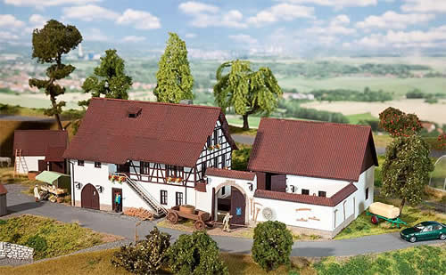 Faller 130372 HO Scale Estate - Kit (Plastic) -- House, Outbuilding, Wall & Farm Shop
