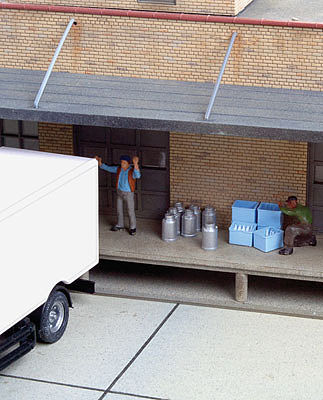 Walthers SceneMaster 949-4136 HO Scale Milk Cans, Bottles & Cases