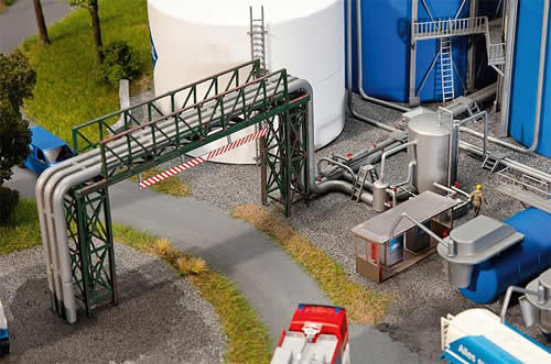 Faller 130487 HO Scale Tank Farm Piping & Filling Plant -- Kit