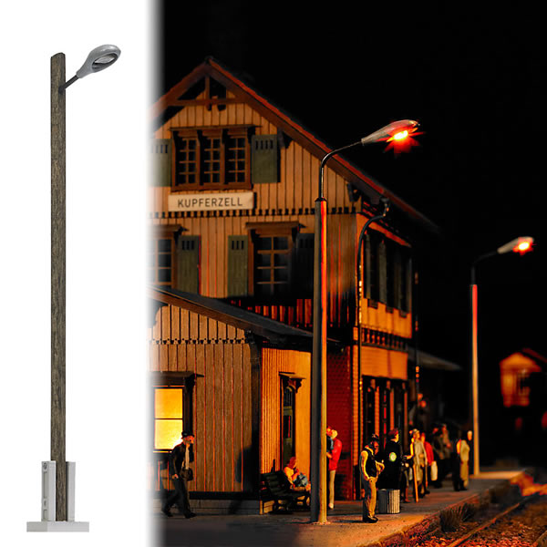 Busch 4134 HO Scale Streetlight w/Real-Wood Mast -- With Teardrop Light Housing