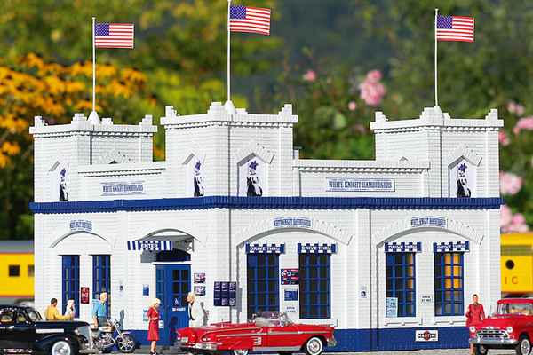 PIKO 62114 G Scale White Knight Hamburgers Kit