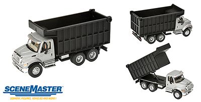 Walthers SceneMaster 949-11677 HO Scale 7600 Dual-Axle Coal Truck