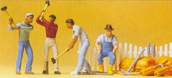 Preiser 20264 HO Scale Circus -- Stake Driving Gang & Seated Wagon/Truck Driver