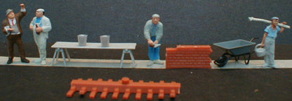 Preiser 10251 HO Scale People Working -- Bricklayers/Accessories