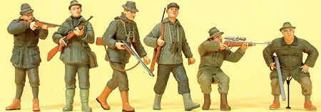 Preiser 10552 HO Scale Sports & Recreation -- Hunters w/Rifles pkg(6)