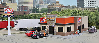 Walthers Cornerstone 933-3485 HO Scale DQ Grill & Chill(R) -- Kit