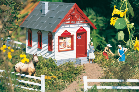 Piko 62256 G Scale Gingerbread Craft Shop Kit