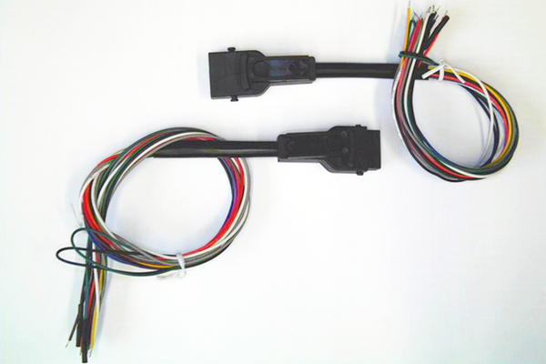 Piko 36032 G Scale 12-Pole Plug Coupler Electrical 1 Pr