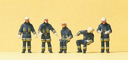 Preiser 10487 HO Scale Unpainted Figure Set -- Engineers/Operators at Engine