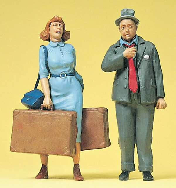 Preiser 45118 G Scale Travellers -- Standing