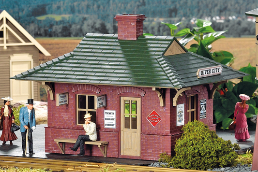 Piko 62709 G Scale River City Station Built-Up