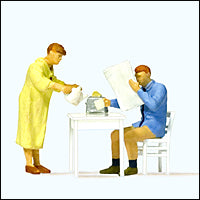 Preiser 28116 HO Scale Individual Figure -- Eating Breakfast