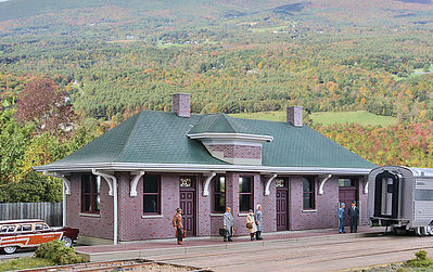Walthers Cornerstone 933-4054 HO Scale Pella Depot -- Kit