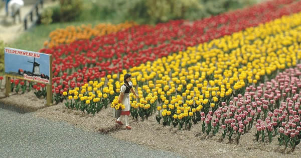 Busch 1206 HO Scale Tulips -- Variety of Colors pkg(120)