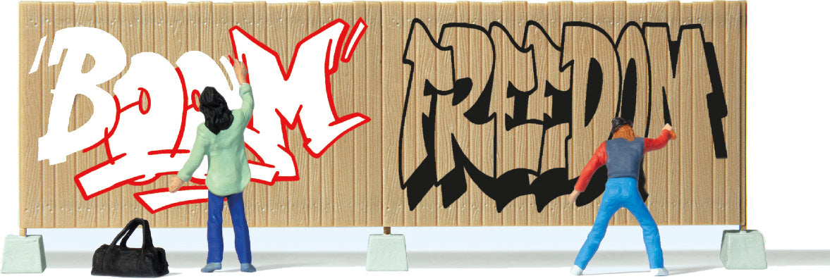 Preiser 10334 HO Scale Graffiti Artists Figure Set with Fence