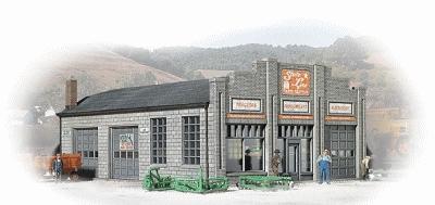 Walthers Cornerstone 933-3808 N Scale State Line Farm Supply -- Kit