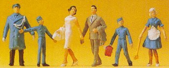 Preiser 14131 HO Scale People -- In Front of a Hotel - 2 Guests & 4 Hotel Staff