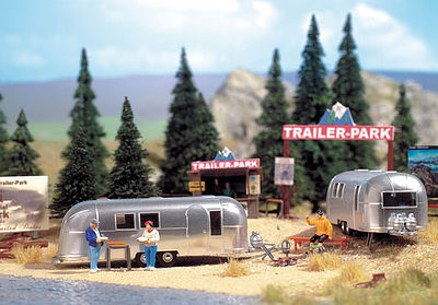 Walthers SceneMaster 949-2902 HO Scale Camp Site with Two Trailers - Kit