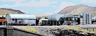 Walthers Cornerstone 933-3200 N Scale Interstate Fuel & Oil -- Kit