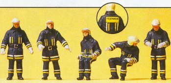 Preiser 10487 HO Scale Unpainted Figure Set -- Engineers/Operators at Engine