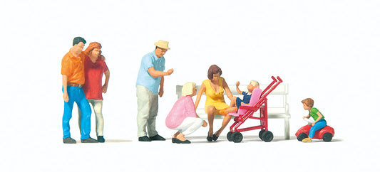 Preiser 10695 HO Scale Family Day Out Figure Set pkg(7)