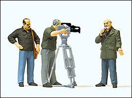 Preiser 28139 HO Scale Individual Figure -- Hagen von Ortloff with His Team